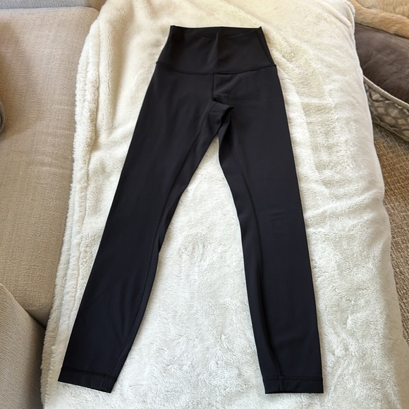 Lululemon Wunder Under 25” Leggings - Picture 2 of 6